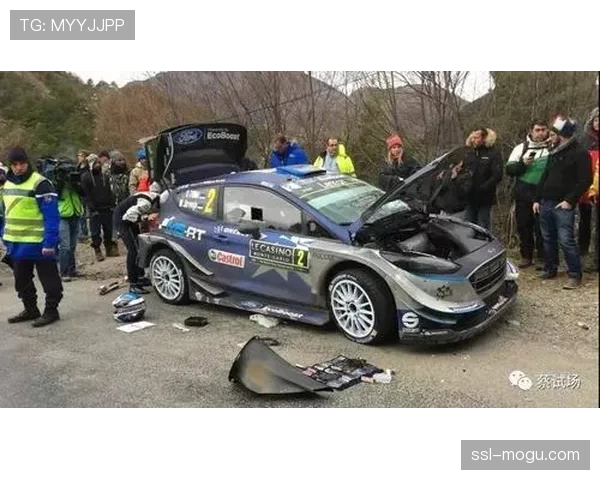 蒙特卡洛雨战中断，球员休息室扑克比赛成焦点